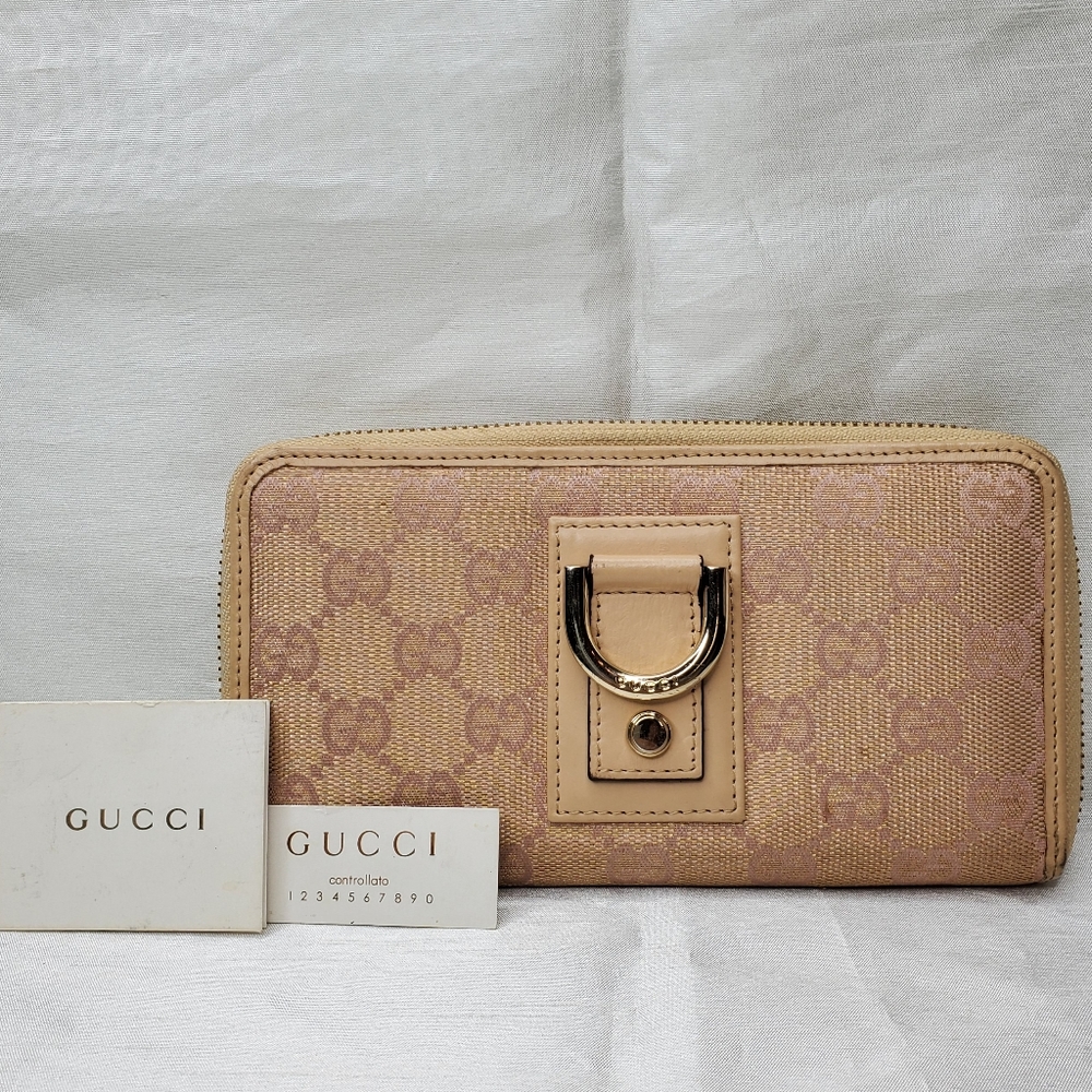 Authentic Gucci Zip Wallet